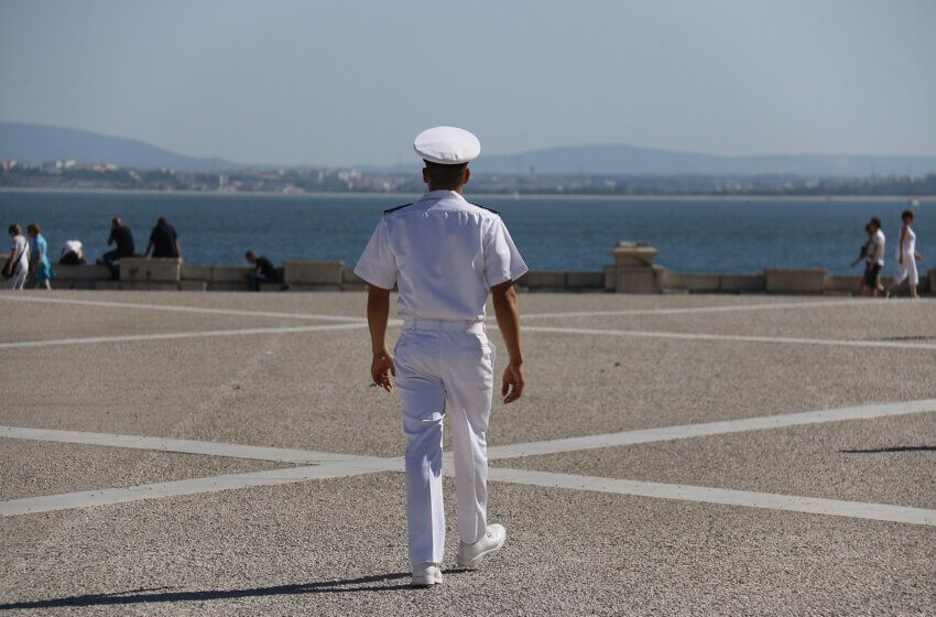  Τα ναυτάκια χορεύουν ακόμα